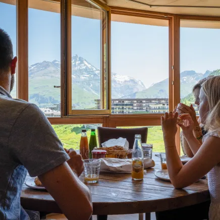 Séjourner à Tignes : une base confortable au cœur de la station 