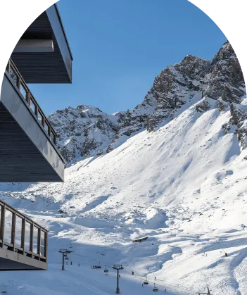 Tignes, sommets et lac