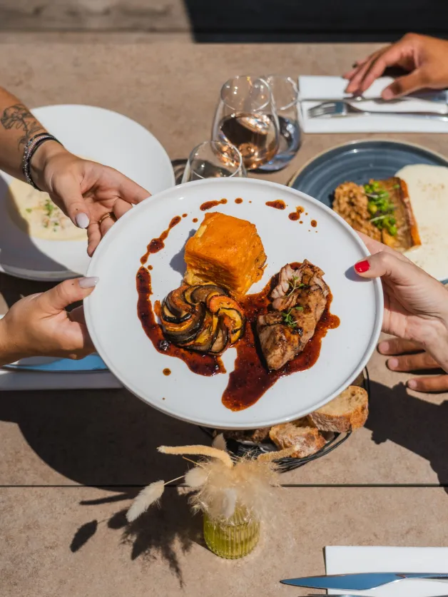 montagnettes_restaurant_lisca_plat_cochon