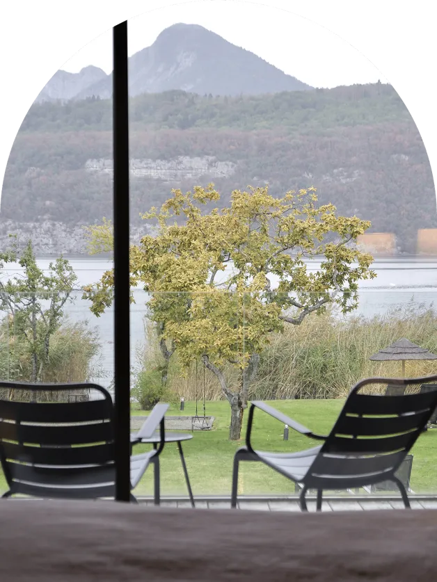 Un séjour d'hiver à la Villa Caroline, au bord du lac d'Annecy