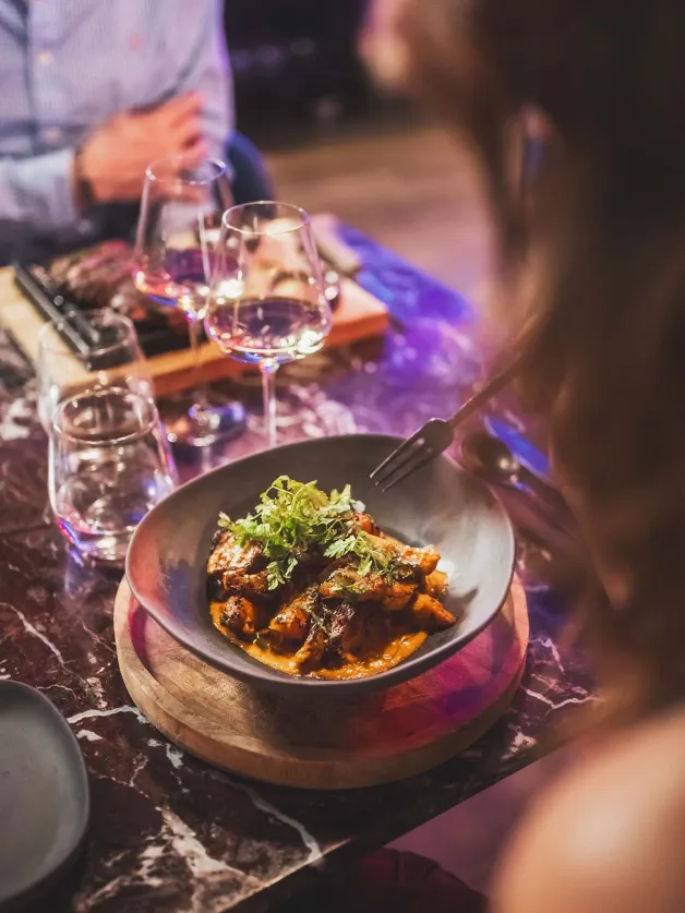 Ynycio Tignes restaurant Bazurto